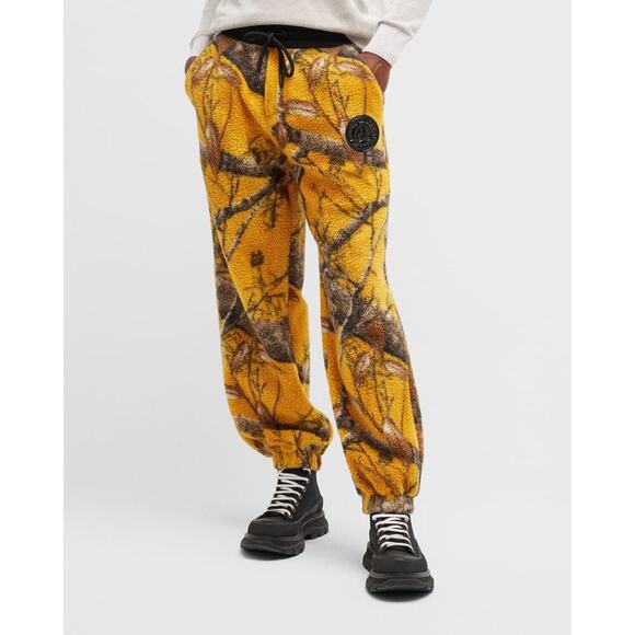 NWT MOOSE KNUCKLES X Post Malone Men's Sherpa Jogger Pants Sz XXL Yellow #4G505 - Picture 1 of 13